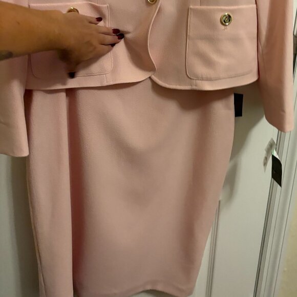 Albert Nipon Pink "Jackie O" Style Suit NWT - Picture 4 of 6